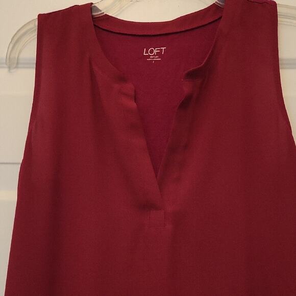 LOFT Red Sleeveless Tank Top V-Neck Blouse Size S - Picture 6 of 14